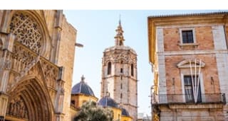 Estancia en hotel Nest Style. (Valencia) desde 61€ pxp