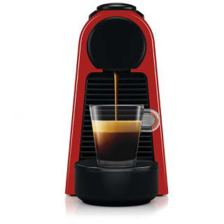 Cafeteira da Nescafé Dolce Gusto, modelo Genio S Plus na cor preta - R$ 549