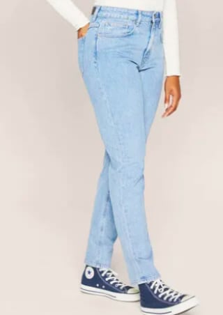 Diverse jeans vanaf €12,75 bij Jeans Centre