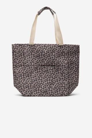 Bolso Shopper por 12,99€.