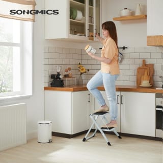 SONGMICS tweetraps huishoudtrapje met 150kg capaciteit voor €28,79 bij Amazon