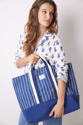 Bolso grande canvas azul marino por tan sólo 9,99€