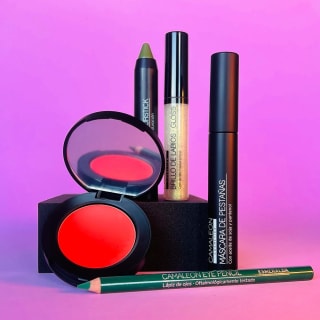 Pack maquillaje por 29,54€ + muestras de regalo