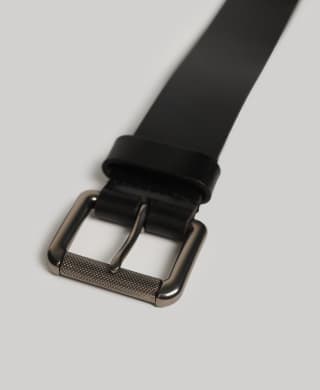 Badgeman buffelleer riem in geschenkverpakking voor €20 bij Superdry