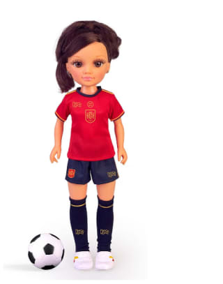 Muñeca Nancy futbolista Un día con la Selección Española de fútbol - Morena por 19,95€ (regalo revista Nancy)
