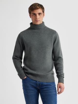 JERSEY NIKOL GRIS cuello cisne a tan solo 8,99€