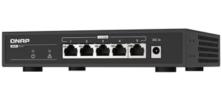 QNAP QSW-1105-5T Netwerkswitch 5x 2.5GbE voor €67,92 bij Amazon.de