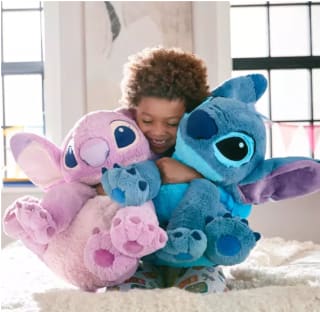 Diverse Large Soft Toys met 50% korting in de Disney Store