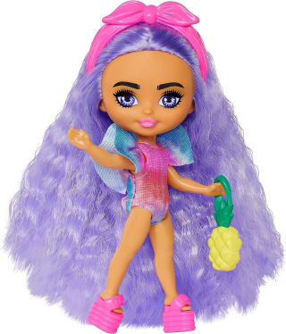 Barbie Extra Mini Mini's: Ontdek Wanderlusty Doll in Strandoutfit met Tie Dye Zwemkleding en Tropische Accessoires - Barbie Extra Fly!