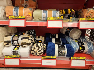 50% kassakorting op alle woondekens/plaids bij Kruidvat