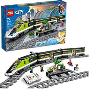 Lego Tren de Pasajeros de Alta Velocidad a $2,299 en Amazon