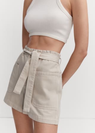 Shorts paperbag cinturón Mango por 9,99€