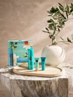 Gratis zomers trio bij besteding vanaf €45 bij Rituals