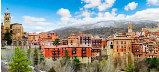 Estancia en Hotel Oriente 3* en Teruel + Visita guiada a Albarracín y CASA MUSEO por 30€ pxp (min.2p)