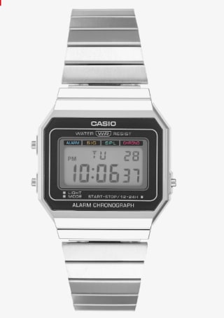 Reloj digital Casio 700 por 37.50€
