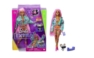 Muñeca Barbie Extra articulada con trenzas rosas y ropa de flores accesorios de moda y mascota por 15€