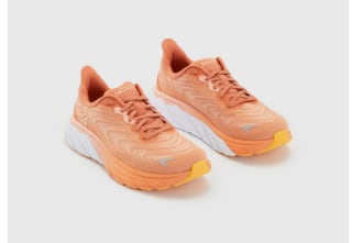 HOKA ARAHI 6 mujer por 76,46€