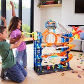 Hot Wheels City Ultimate Garage + Hot Wheels voertuigen 1:64, pak van 10, assorti voor €64,99