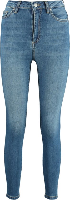 Trendyol donkerblauwe damesjeans voor €4,99 bij Bol