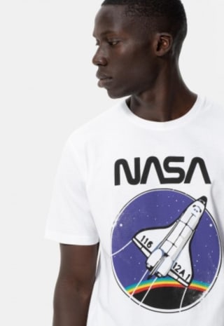 Camiseta Nasa para hombre por 6€.
