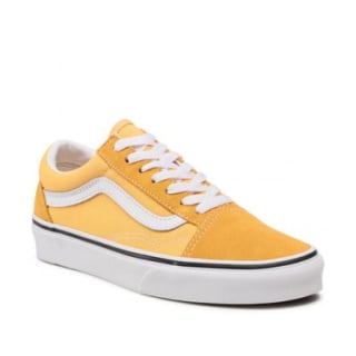 Hasta 75% descuento en calzado y ropa Vans