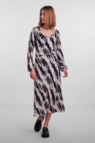 Falda midi estampada Pieces por 7.99€