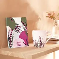 Gratis agenda en mok bij je bestelling bij Yves Rocher