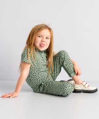 Diverse meisjes shirts en broeken vanaf €9 bij Terstal