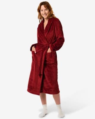 Badjas ribbels donkerrood voor €10,00 bij de Hema