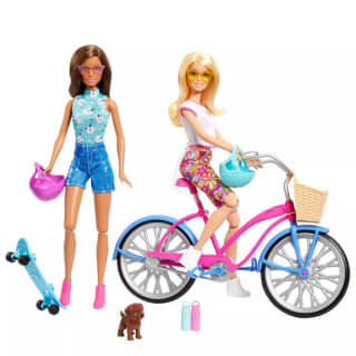 2 muñecas Barbie de bicicleta de playa, monopatín azul + accesorios por 19,99€