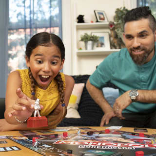 Monopoly voor Slechte Verliezers nu €9,98 bij Top1Toys