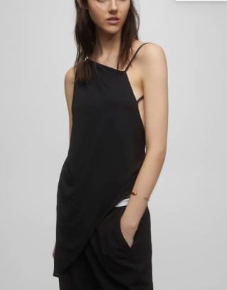 Leuke Asymmetrische top bij Pull & Bear voor €1,99