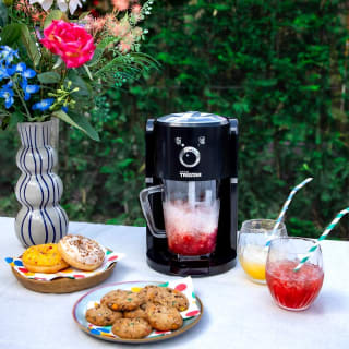 Tristar 2-in-1 Slushy maker en ijscrusher 1,1 liter voor €29,95 bij de Action
