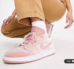 Zapatillas Rosa óxido de terciopelo Air Jordan 1 Low SE por 73,12€