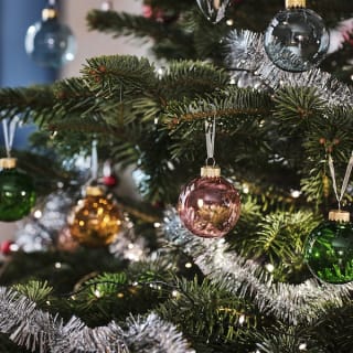 Adorno árbol IKEA VINTERFINT bola vidrio por 1,99€