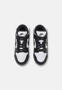 Nike Sneakers laag 'DUNK TWIST' voor €67,95 dmv code bij Zalando