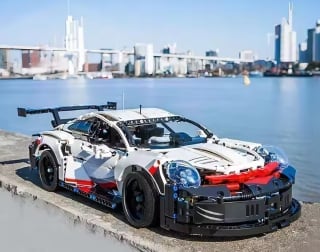 (Lego) 1:10 model Porsche 911 RSR voor €14,52 dmv code bij Aliexpress