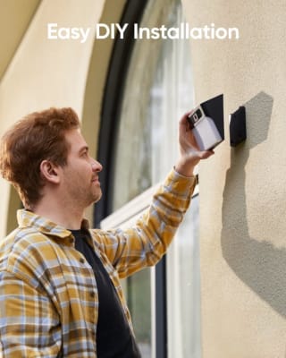 eufy beveiliging Solar Wall Light Cam S120 voor €99 bij Bol.com