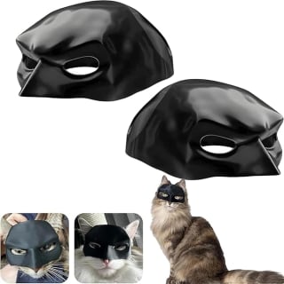 2 Máscaras de Batman Para Gato por $169 en Amazon