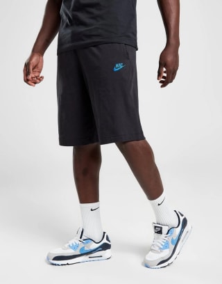 Nike pantalón corto Foundation Club por 15€
