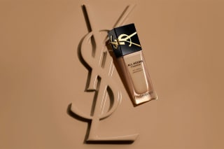 Gratis sample Yves Saint Laurent All Hours Foundation