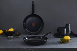 Tefal Intensity pannenset - Ø 24/28 cm voor €49, 95 bij Ibood