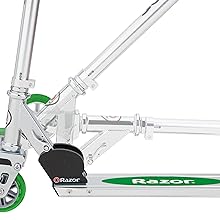 Patín del diablo Razor para niños con 40% de descuento en Amazon