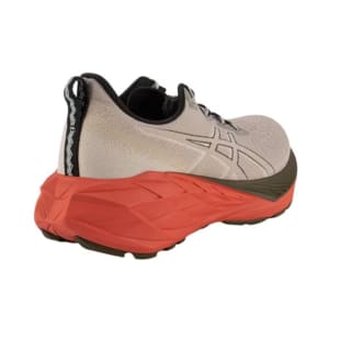 Zapatillas Asics Novablast 4 TR Gris Rojo Nature Bathing Hombre por solo 90€