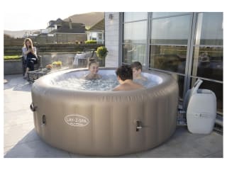Bestway LAY-Z-SPA® Jacuzzi Palm Springs AirJet™ Ø196 x 71 cm voor €244,29 dmv code in de Lidl webshop