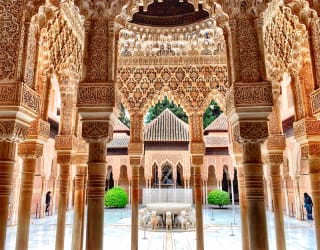 Visita guiada a la Alhambra y al Generalife desde solo 35€