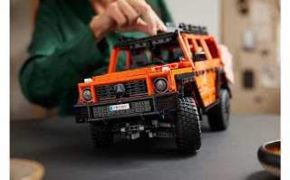 LEGO Technic - Mercedes-Benz G 500 PROFESSIONAL Line voor €147,99 bij Toychamp