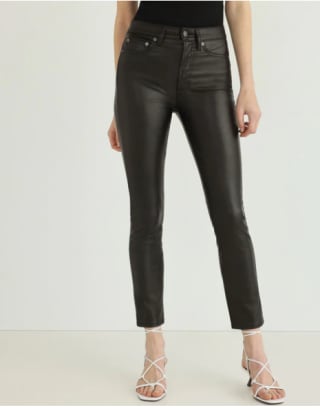 Pantalón encerado de mujer recto con bolsillos GAP por 19.78€