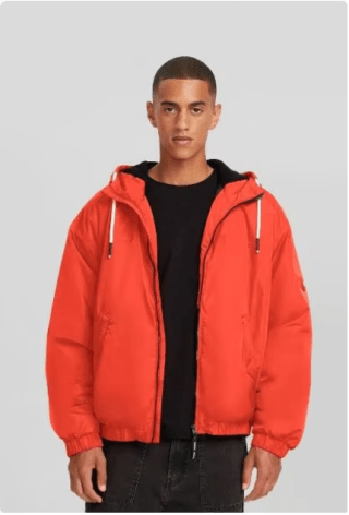 Cazadora capucha Ref 6684/644/640 Bershka por solo 17,99€