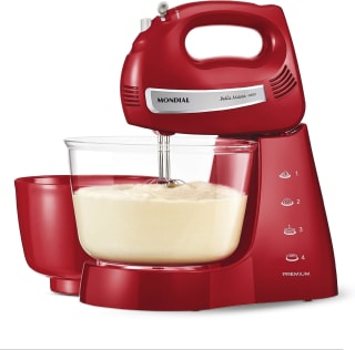 Batedeira da Mondial, modelo Premium Bella Massa - R$ 109,67